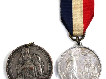 Pair of 1911 & 1937 George V & Edward VII Coronation Medals, 2Pcs (Corrosion, Dints) Sale