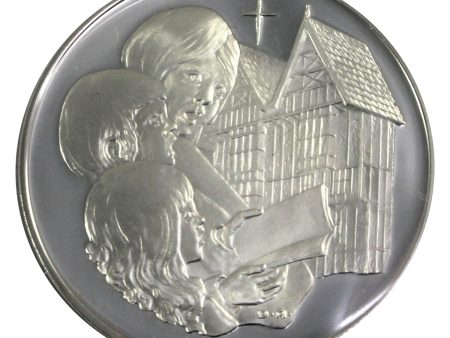 1972 Wellings Mint Silver Christmas Medallion - Scarce Issue (Light toning) For Discount