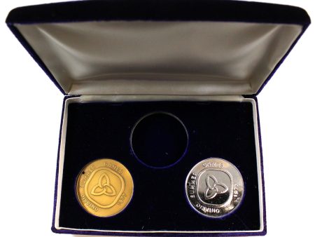 1977 Silver Jubilee Ontario Summer Games Medal Replicas in purple velvet box Online